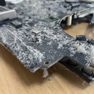Prečistenie počítača od prachu